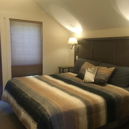 Radium Elk Park B & B Радіум-Гот-Спрінгс Екстер'єр фото